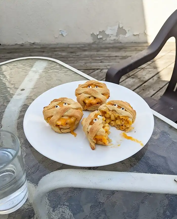 Mac and Cheese Cups